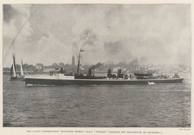 12月5日にポーツマスを襲った最新の魚雷艇駆逐艦事故、HMSウィザード 作： English Photographer