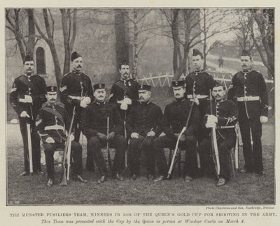 ミュンスターフジリエチーム、1895年のクイーンズゴールドカップの陸軍射撃の勝者 作： English Photographer