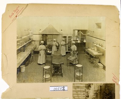 ノースシアター、セントトーマス病院、1908年（セピア写真） 作： English Photographer