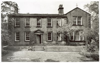 The Parsonage, Haworth (白黒写真) 作： English Photographer