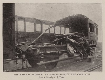 馬車の1つである3月の鉄道事故 作： English Photographer