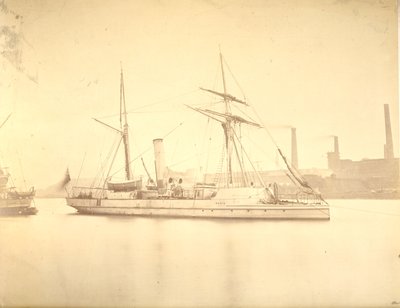 タイン川に係留された砲艦「デルタ」の右舷、1876年頃 作： English Photographer