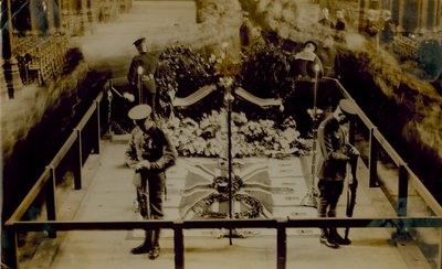 無名戦士の墓 作： English Photographer