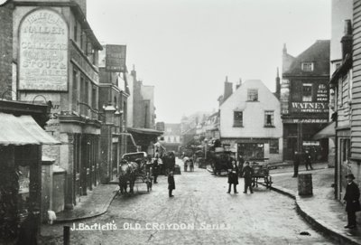 Three Tuns Old Kings Head、Surrey Street、Croydon：全体図、1885 作： English Photographer