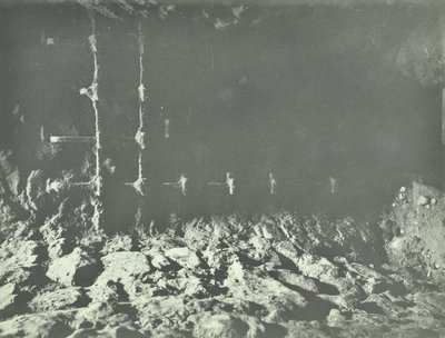 ロンドン塔、タワーヒル：地下通路、1899年 作： English Photographer