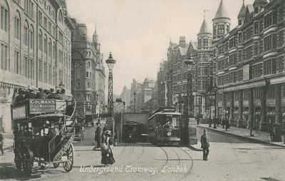 地下鉄路面電車、サウサンプトン・ロウ、ロンドン 作： English Photographer