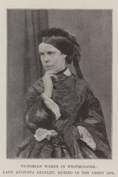 1876年の修道院に埋葬されたウェストミンスターのビクトリア朝の女性、レディーオーガスタスタンレー 作： English Photographer