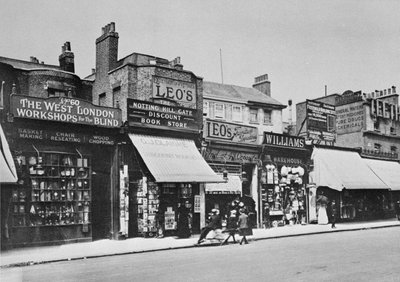 1913年頃のノッティングヒルゲートの眺め 作： English Photographer