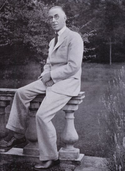 Warwick Deeping（モノクロ写真 作： English Photographer
