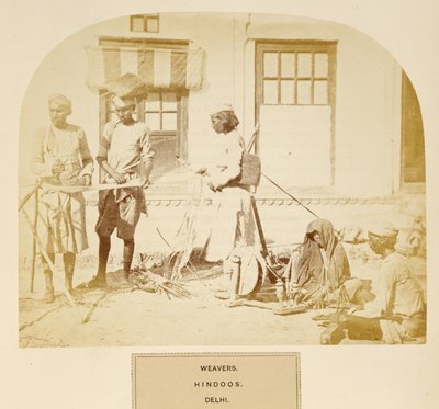 J. Forbes Watson著、The People of IndiaのWeavers、Hindoos、Delhi、1868年出版（アルブメンプリント） 作： English Photographer