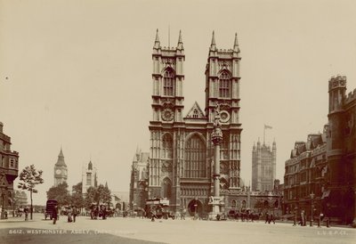 ウェストミンスター寺院の西正面 作： English Photographer