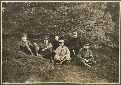 ウィリアムローレンスブラッグとハロルドローパーロビンソン、他、ヴォージュ、1915 作： English Photographer