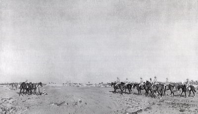 1917年3月11日、カジマインの降伏でトルコ降伏に近づくためにRWヒューイットDSO中佐を指揮する第14騎兵隊のパトロール、1918年に発行（フォトリソ） 作： English School