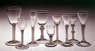 不透明なツイストステム付きのガラスのコレクション、1760-75（ガラス） 作： English School