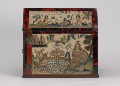 刺繍された棺 1660年頃（絹、キャンバス、木、べっ甲、銀製の台紙 作： English School