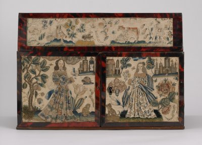刺繍された棺、1660年頃（絹、キャンバス、木、べっ甲、銀製の台紙） 作： English School