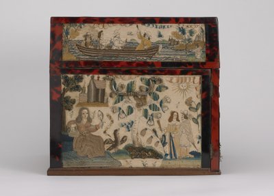 刺繍された棺、1660年頃（絹、キャンバス、木、べっ甲、銀製の台紙） 作： English School