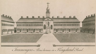 Kingsland RoadのIronmongers Almshouses 作： English School