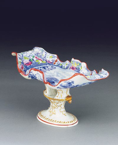 メイソンの青と白のコンポート、1820年頃 作： English School
