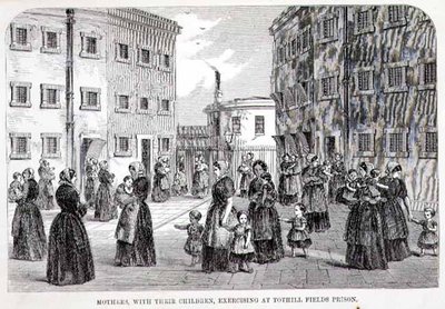 トティル・フィールズ刑務所で運動する子供を連れた母親たち（Henry Mayhew（1812-87）とJohn Binnyによる「The Criminal Prisons of London and Scenes of Prison Life」より 作： English School