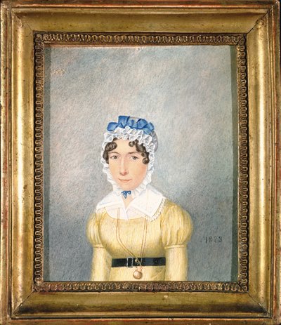 金色のロケットを持つ女性の肖像、1823年（紙にガッシュとトイレ） 作： English School