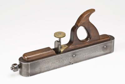 スミス飛行機、1804-27年頃（ブナ、真鍮、鋳鋼） 作： English School