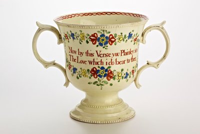 スタッフォードシャーラビングカップ、1774年（クリームウェア） 作： English School
