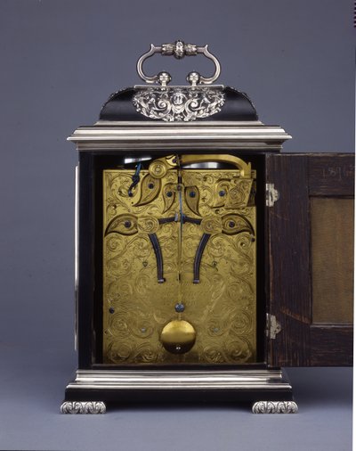 バーナード・トンピオン、トンピオン・アンド・バンガー、ロンドン、No。460、印象的なブラケット時計、c.1708 作： English School