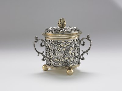 両手カップ、1677年 作： English School