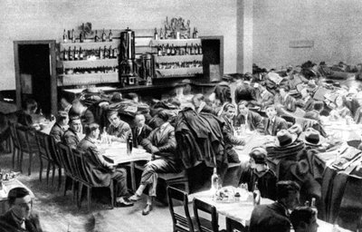 学生のためのレストラン、パリ、1931年。 作： Ernest Flammarion