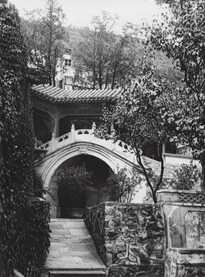 北京、四山、石堤を、池里、西山の僧院庭園（モノクロ写真） 作： Ernst Boerschmann