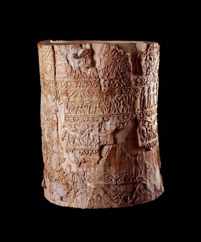 エトルリア文明：イタリア、キウージ、パニアの墓からの象牙のシボリウム-紀元前7世紀 作： Etruscan