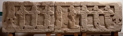 3つの凝灰岩ブロックで作られた葬送用ベッド 前6世紀 作： Etruscan