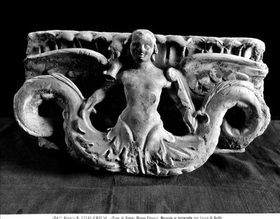 シラー（テラコッタ）の姿のレッジ 作： Etruscan