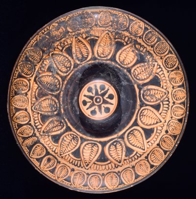 パテラ。スピナ（エミリア・ロマーニャ州）の赤像土器。エトルリア文明、紀元前4世紀。 作： Etruscan
