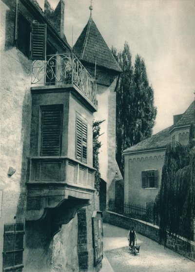 1927年、イタリア、南チロル、メラーノの静かな一角 作： Eugen Poppel