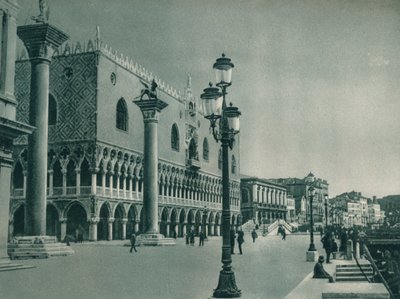 1927年にイタリア、ベニス、スキアヴォーニのリーヴァデッリがあるドージェ宮殿の正面 作： Eugen Poppel