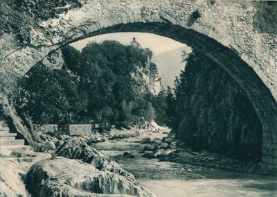 パッサーリバーとゼノ城、メラノ、南チロル、イタリア、1927 作： Eugen Poppel