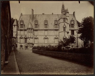  作： Eugène Atget