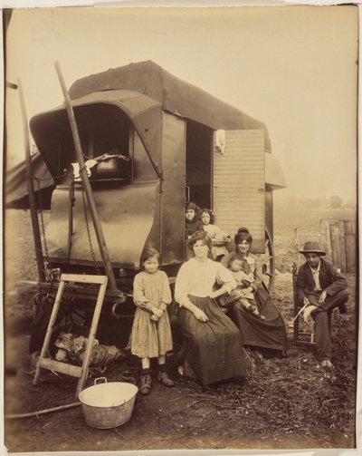  作： Eugène Atget