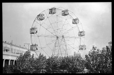 1910年、コニーアイランドの観覧車（硝酸塩陰性） 作： Eugene Wemlinger