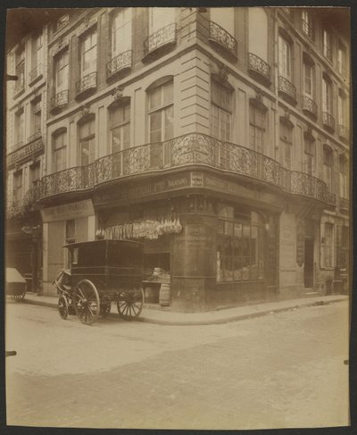 54 Rue Saint-Honoréおよび1 Rue des Prouvaires, (1° Arr.) 作： Eugène Atget