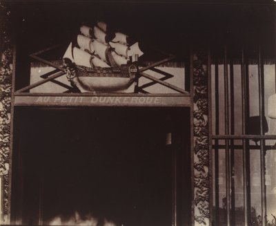 プティ ダンケルク、3 quai Conti 作： Eugène Atget