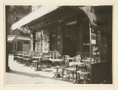コーヒー？ - 大軍の大通り 作： Eugène Atget