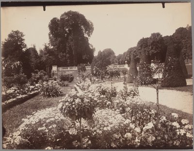 サン＝クルー 作： Eugène Atget