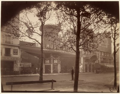 ムーラン・ルージュ 作： Eugène Atget