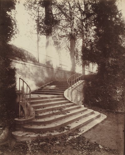 サンクルーの階段 作： Eugène Atget
