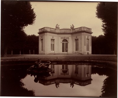 トリアノン、フランス館 作： Eugène Atget