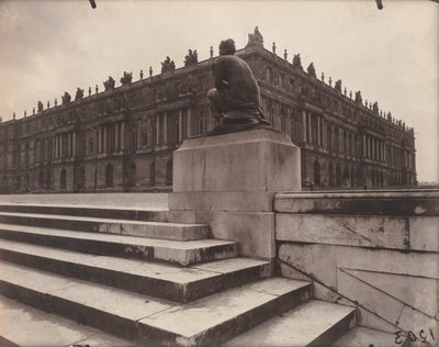 ベルサイユ、Chaste Venus、1922-1923。 作： Eugène Atget