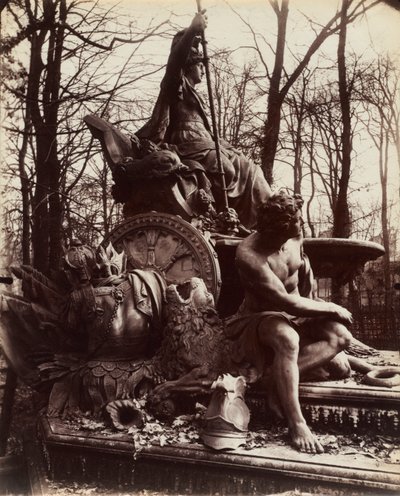 ヴェルサイユ、凱旋フランスの噴水 作： Eugène Atget